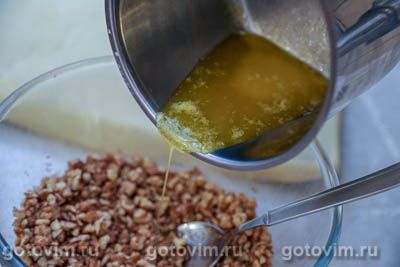 Пасхальный венок с грецкими орехами и корицей Пасхальный венок с грецкими орехами и корицей