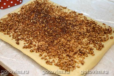 Пасхальный венок с грецкими орехами и корицей Пасхальный венок с грецкими орехами и корицей