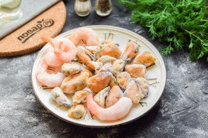 Рис с мидиями и креветками Рис с мидиями и креветками