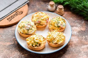Тарталетки с беконом и сыром Тарталетки с беконом и сыром