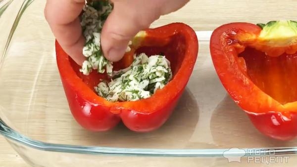 Рецепт: За печенные перцы с сыром в духовке - Сытный завтрак на скорую руку Рецепт: За печенные перцы с сыром в духовке - Сытный завтрак на скорую руку