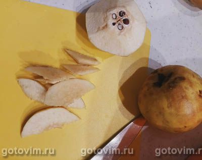 Шарлотка с айвой Шарлотка с айвой