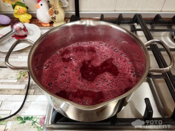 Рецепт: Витаминный морс - смородиновое ассорти из красной и чёрной смородины Рецепт: Витаминный морс - смородиновое ассорти из красной и чёрной смородины