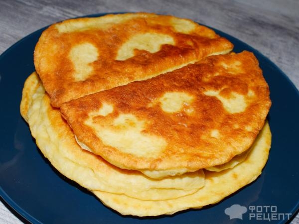 Рецепт: Жареные пирожки с картофелем - "Лапти" на сковороде. Вкусно и сытно! Рецепт: Жареные пирожки с картофелем - "Лапти" на сковороде. Вкусно и сытно!