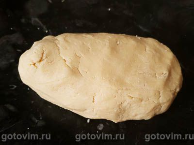 Песочный пирог с заварным кремом и консервированными абрикосами Песочный пирог с заварным кремом и консервированными абрикосами