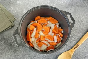 Курица с овощами в собственном соку Курица с овощами в собственном соку