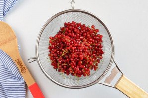 Компот из красной смородины на зиму Компот из красной смородины на зиму