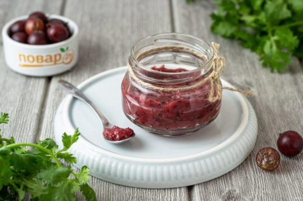 Соус из крыжовника к мясу