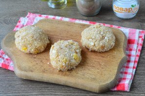 Котлеты из индейки с кукурузой Котлеты из индейки с кукурузой