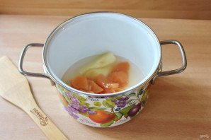 Компот из консервированных фруктов Компот из консервированных фруктов