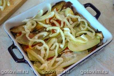 Запеканка из кабачков и баклажанов под хрустящей сырной корочкой Запеканка из кабачков и баклажанов под хрустящей сырной корочкой