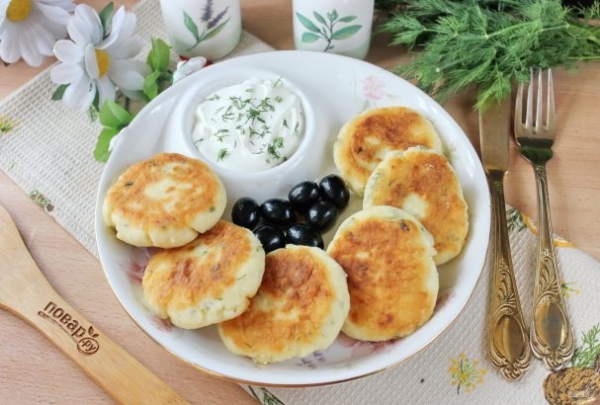 Сырники с луком Сырники с луком