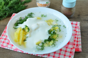 Окрошка с маринованными огурцами Окрошка с маринованными огурцами