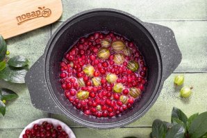 Варенье из крыжовника и красной смородины