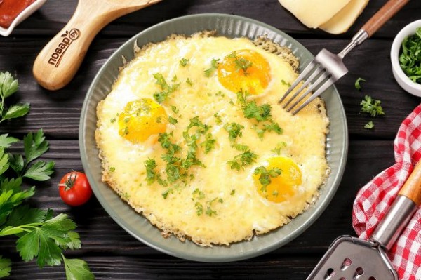 Яичница с сыром Яичница с сыром