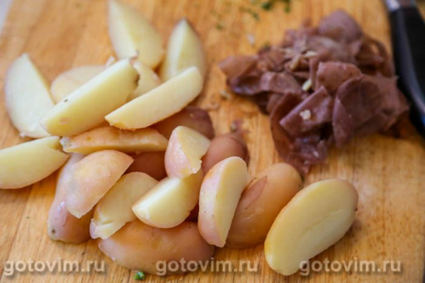 Молодой картофель с мятой и чесноком Молодой картофель с мятой и чесноком