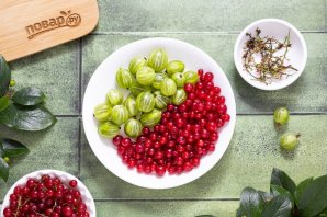 Варенье из крыжовника и красной смородины