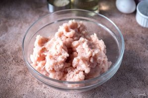Куриные котлеты в мультиварке Куриные котлеты в мультиварке