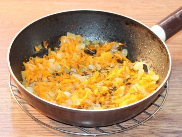 Cуп из куриных шеек с рисом Cуп из куриных шеек с рисом
