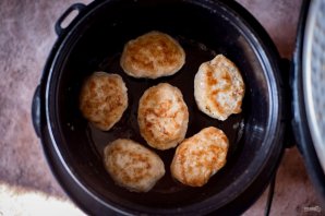 Куриные котлеты в мультиварке Куриные котлеты в мультиварке
