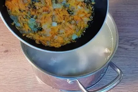 Cуп из куриных шеек с рисом Cуп из куриных шеек с рисом