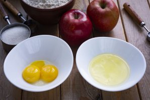 Тертый пирог с яблоками Тертый пирог с яблоками