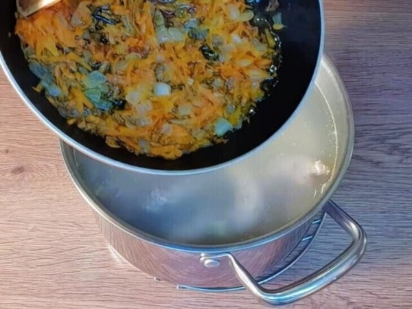 Cуп из куриных шеек с рисом Cуп из куриных шеек с рисом