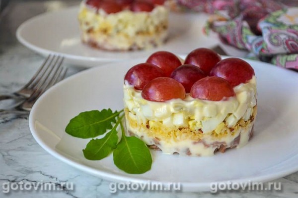 Салат «Тиффани» с говядиной Салат «Тиффани» с говядиной