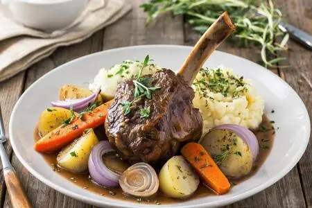 Баранина с овощами Баранина с овощами