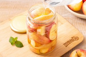 Яблоки консервированные Яблоки консервированные