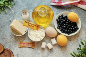 Маффины с черникой и абрикосами Маффины с черникой и абрикосами