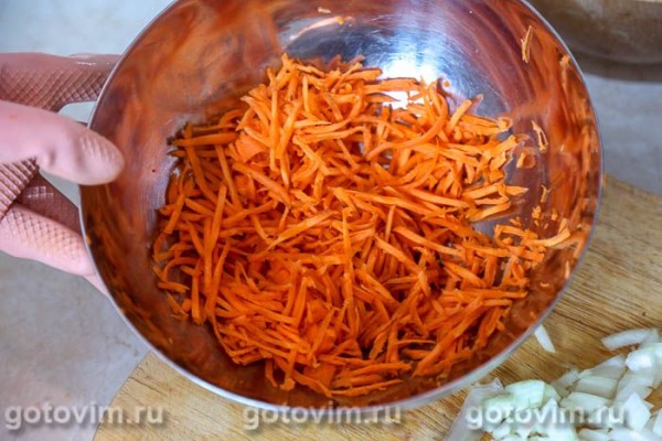 Тушеная квашеная капуста с фасолью и мадерой Тушеная квашеная капуста с фасолью и мадерой