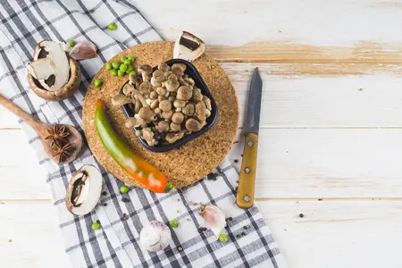 Маслята на зиму в банках Маслята на зиму в банках