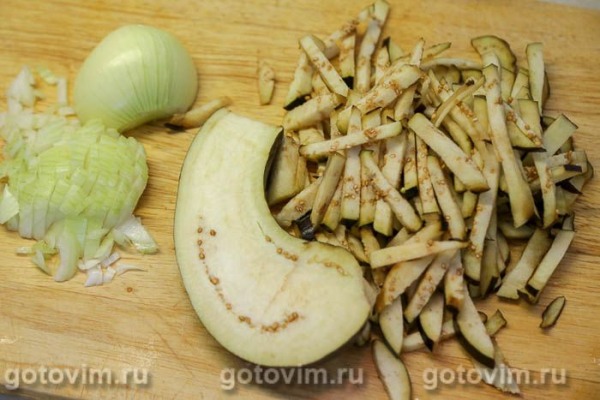 Лазанья с фрикадельками, овощным соусом и бешамель Лазанья с фрикадельками, овощным соусом и бешамель