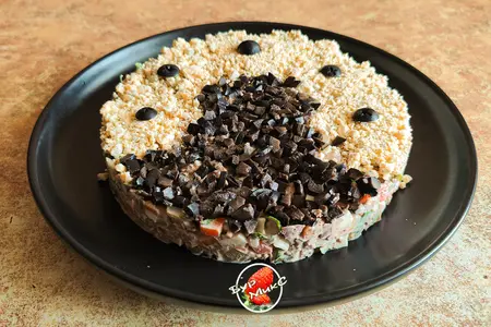 Салат с куриной печенью Салат с куриной печенью