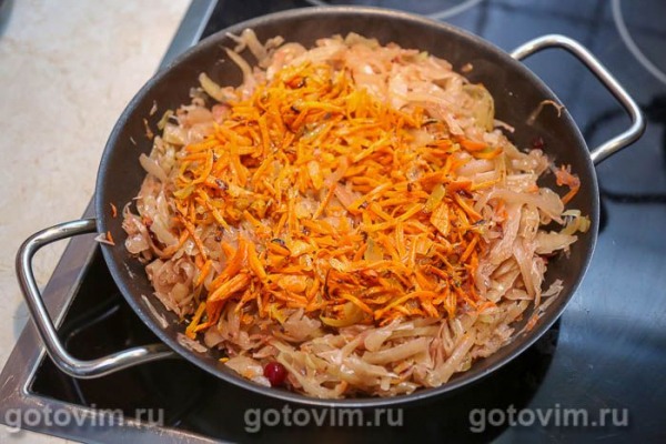 Тушеная квашеная капуста с фасолью и мадерой Тушеная квашеная капуста с фасолью и мадерой