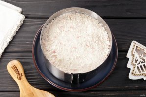 Салат слоеный с креветками Салат слоеный с креветками