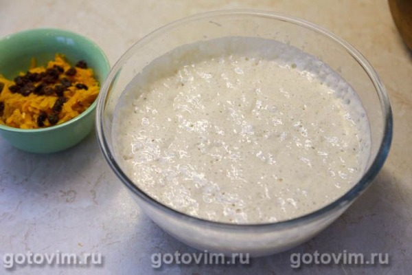 Оладьи с тыквой и изюмом