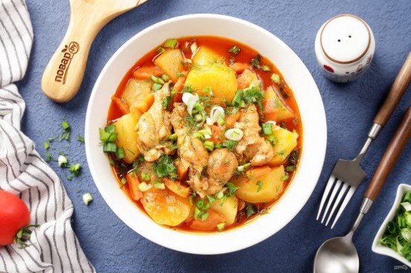 Курица с картошкой в мультиварке